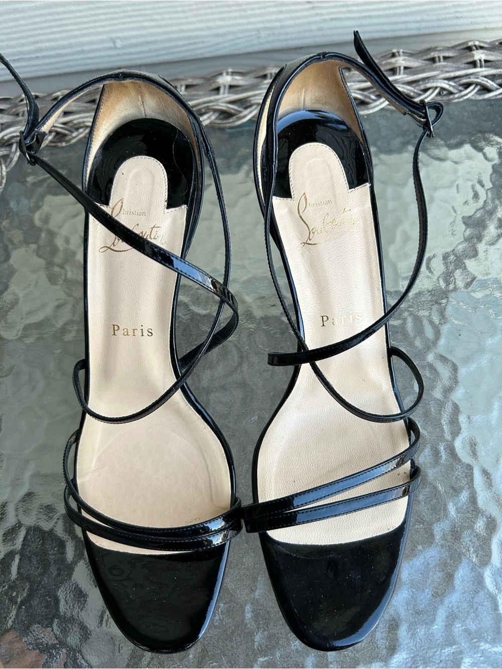Christian Louboutin Gwinne Patent Leather Sandals 3” Heel sz 40 9.5-10